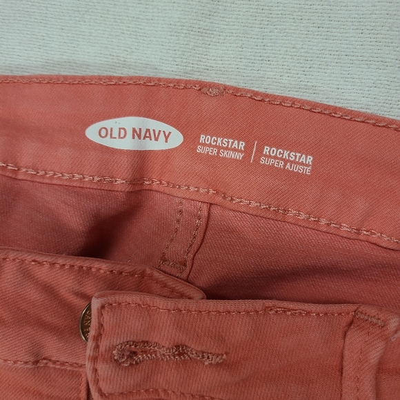 Old Navy Cropped jeans - Picture 4 of 5